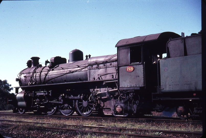 109297: Pinjarra Pmr 728 shunting