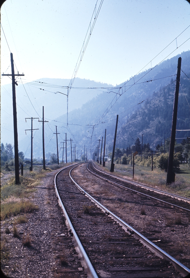 110505: Missoula MT Milwaukee Road Looking East
