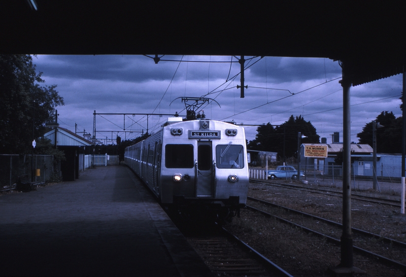 112189: St Kilda Down Suburban 4-car Hitachi