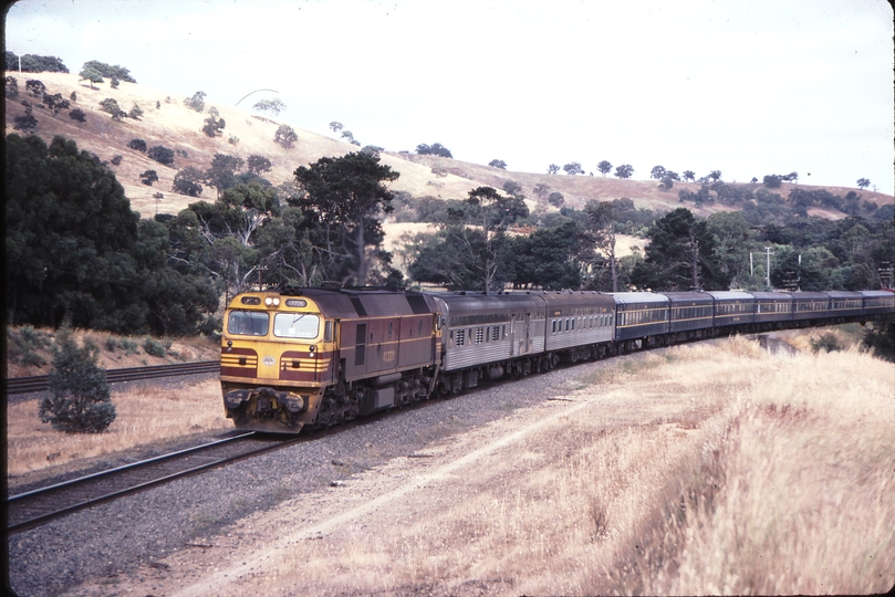 114870: Kilmore East up side km 62 8632 Up Spirit of Progress 42220