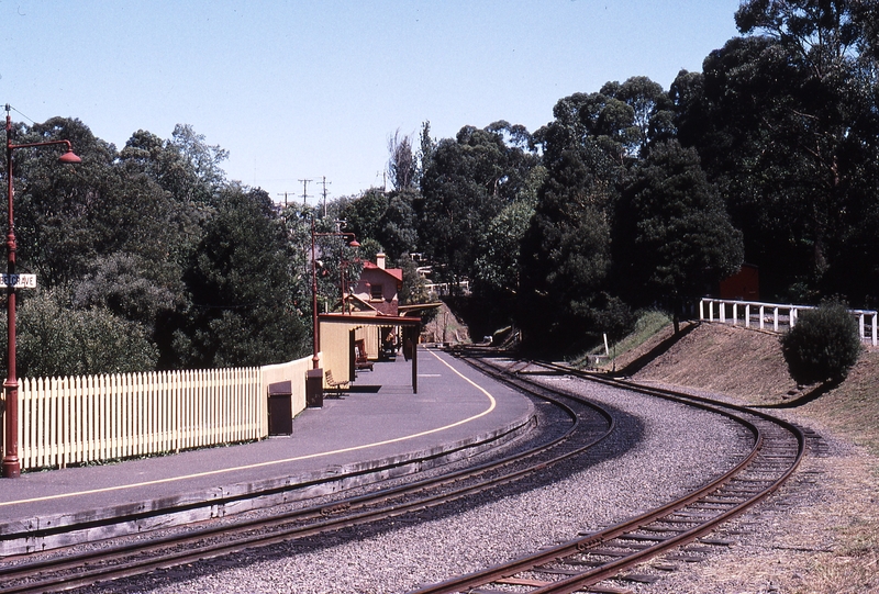 119761: Belgrave Looking West