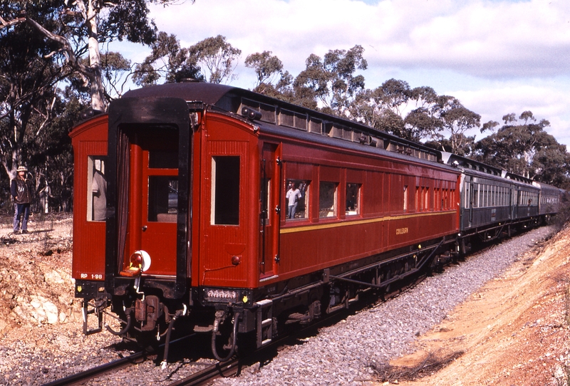 122581: Dunolly up side km 208 Goulburn at rear of 8192 Up Steamrail Special