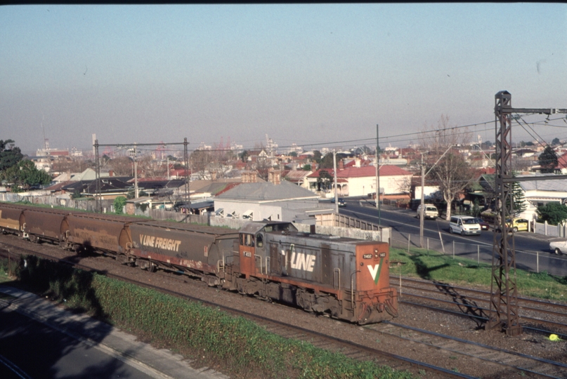 124971: West Footscray Junction T 402 Down Empty Grain