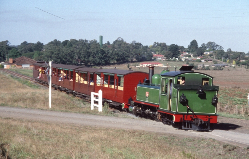 129611: Orchard Rpad Level crossing No 34 Passenger to Belgrave 6A