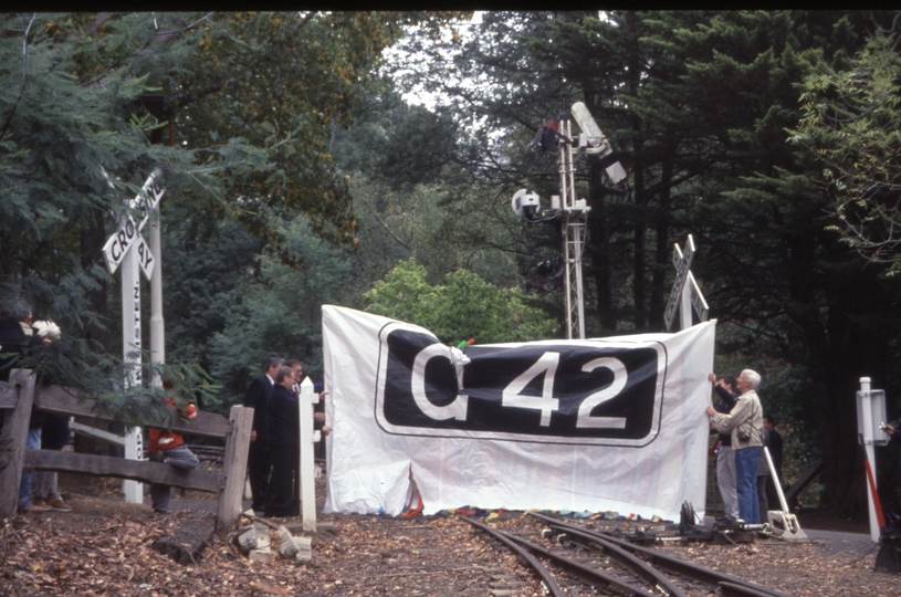 129632: Lakeside G 42 breaking through commemorative banner
