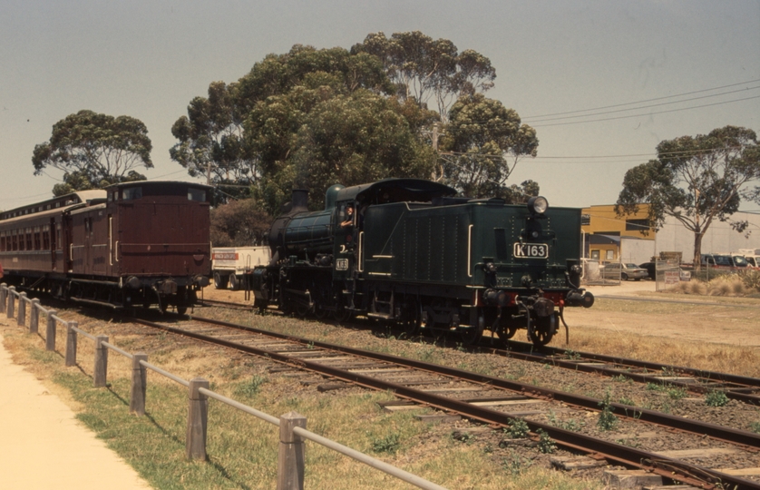 131939: Mornington Yuilles Road K 163 running round