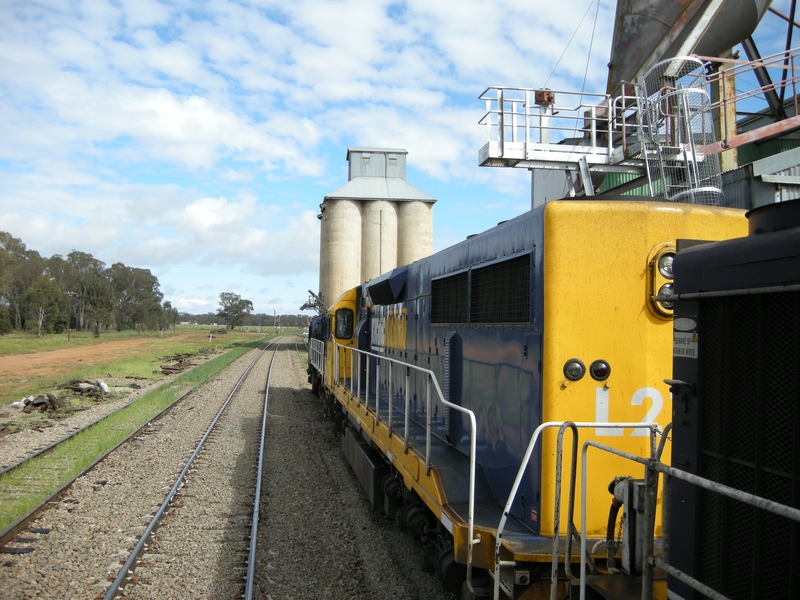 135749: Stockinbingal Down Light Engines 48146 L 270 (4854),